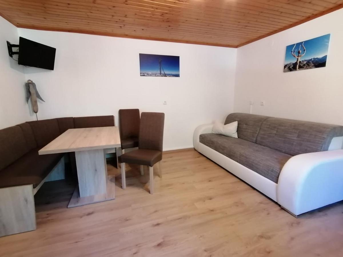 Ainet Ferienwohnung Prast מראה חיצוני תמונה
