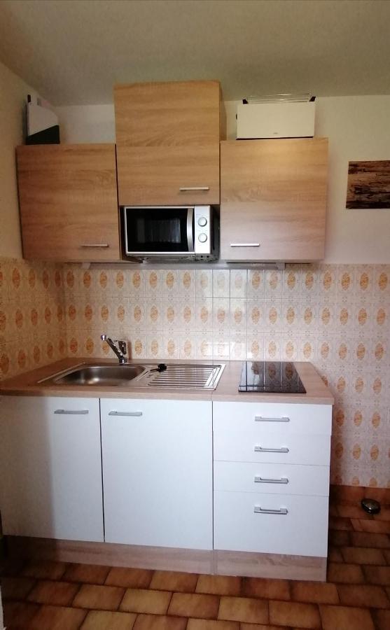 Ainet Ferienwohnung Prast מראה חיצוני תמונה